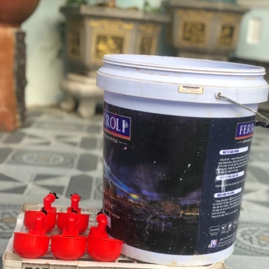 Sơn Khoan Sẵn 1 Thùng + 7-12 Máng Nước Tự Động cho Gà Vịt - Tiết kiệm chi phí, chỉ 39.500₫ 3