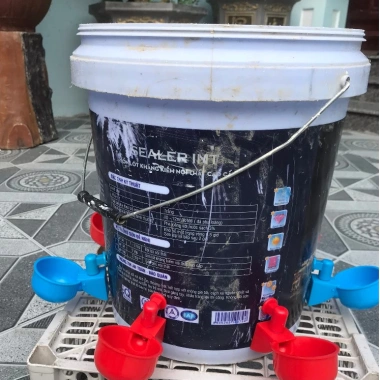 Sơn Khoan Sẵn 1 Thùng + 7-12 Máng Nước Tự Động cho Gà Vịt - Tiết kiệm chi phí, chỉ 39.500₫ 6