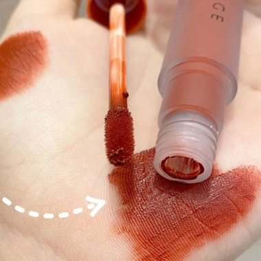 Son lì Cotremyp mềm mịn nhung, chống nước, chống khô môi, lâu trôi, giá 27.830₫ 7 Son lì Cotremyp mềm mịn nhung, chống nước, chống khô môi, lâu trôi, giá 27.830₫ 7