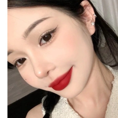 Son Lì D #999 Velvet Bản 2.024 Chính Hãng - Nắp Nam Châm, Giá Ưu Đãi 1.250.000 VNĐ