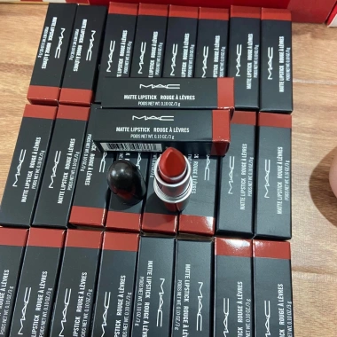Son lì MAC Matte 602 Chili - Độ bám cao, màu nóng, chỉ 439.000₫ (giảm 92.190₫)
