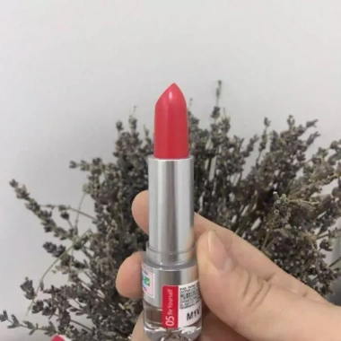 Son lì mịn Naris Ailus Stress Free chính hãng giá 285.000đ, môi mềm mịn, bám màu lâu