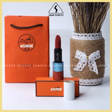 Son Lipstick Matte Satin Limited - Màu Đậm, Độ Bám Cao, Giá 1.350.000₫ 9 Son Lipstick Matte Satin Limited - Màu Đậm, Độ Bám Cao, Giá 1.350.000₫ 9