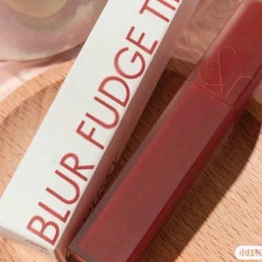 Son Romand Blur Fudge Tint #03 Musky chính hãng màu nâu, dưỡng ẩm, giá 269.000₫
