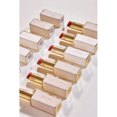 Son Thỏi Lì Holiday 2.025 MOI Cosmetics Hồ Ngọc Hà - Màu Đậm, Giá Ưu Đãi 199.000 VNĐ