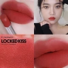 Son thỏi M@C Locked Kiss 24H - Son môi lâu trôi 24h, màu tươi, giá chỉ 471.450₫ 4