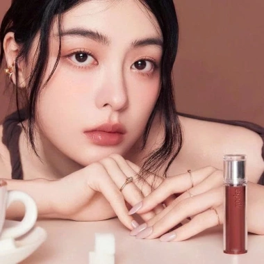 Son Tint Bóng Lì Vampy Nutty Couture Espoir – Màu Đậm, Dưỡng ẩm, Giá 310.000 (giảm từ 378.200) 2