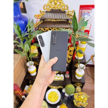 Sony Xperia 1 Mark 5 nguyên zin 2 SIM 12/256GB, OLED 4K, chip 8 Gen 2, pin 5.000mAh - Giá chỉ 11,590,000