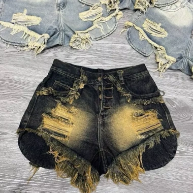 Sốt jean nữ rách 4 nút loang bụi, đậm cạp cao, dáng siêu hách - Giá chỉ 129k