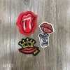 Sticker logo mẫu môi miệng giá chỉ 5.000 VNĐ - Thiết kế sáng tạo, dán nhanh