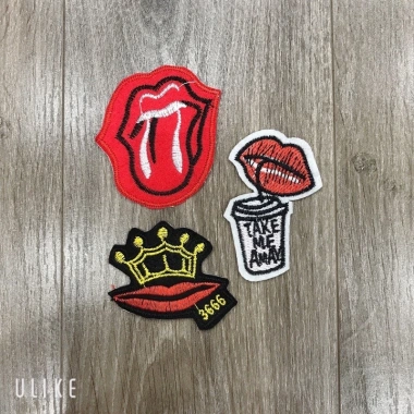 Sticker logo mẫu môi miệng giá chỉ 5.000 VNĐ - Thiết kế sáng tạo, dán nhanh