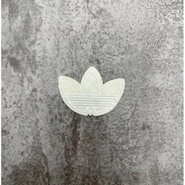 Sticker logo thêu ADIDA.S hoa màu be - ủi nhiệt, bền, giảm giá 30%, chỉ 7.000₫