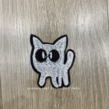 Sticker logo thêu gấu chó siêu dễ dán với giá chỉ 10.000đ giảm đặc biệt