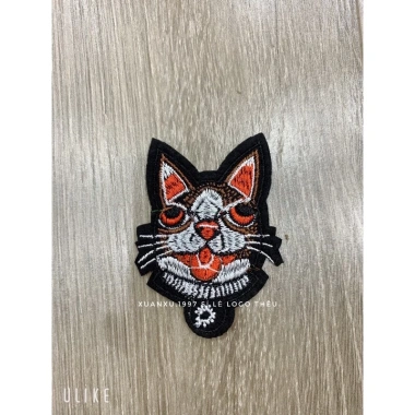 Sticker logo thêu gấu chó siêu dễ dán với giá chỉ 10.000đ giảm đặc biệt