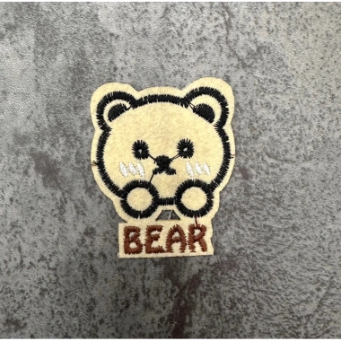 Sticker logo thêu gấu đa dạng, giá siêu tiết kiệm 6.000đ, chất lượng cao, dễ dán 3