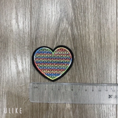 Sticker logo thêu hình trái tim ủi nhiệt - Giá chỉ 6.000đ, giảm từ 7.320đ 5 Sticker logo thêu hình trái tim ủi nhiệt - Giá chỉ 6.000đ, giảm từ 7.320đ 5