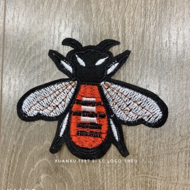 Sticker Logo Thêu Ong Bướm Đa Dạng Giá ưu đãi 8.000đ Chất lượng cao Dễ dán