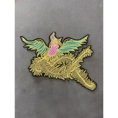 Sticker Logo Thêu Phượng Hoàng - Giá Gốc 18.544 VND, Giảm còn 15.200 VND, Chất Liệu Bền, In UV Sắc Nét Sticker Logo Thêu Phượng Hoàng - Giá Gốc 18.544 VND, Giảm còn 15.200 VND, Chất Liệu Bền, In UV Sắc Nét