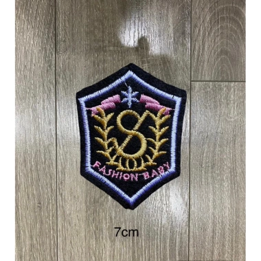 Sticker Logo Thêu S Hoa ủi Nhiệt Giá Siêu Rẻ 5.700đ In Nhanh Bền Màu Dễ Dán