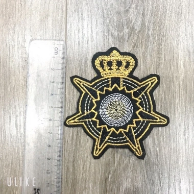 Sticker logo thêu tròn vương miệng gừng - Giá chỉ 8.100₫, khuyến mãi giảm 18% 2