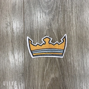 Sticker logo thêu vương miệng vàng Decal bền đẹp giá chỉ 9.000đ giảm ngay