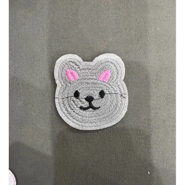 Sticker thêu hình con vật tim đa màu - Dễ dán áo, phong cách trẻ trung, giá 7.200đ