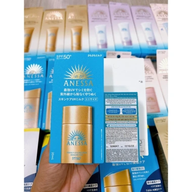 Sữa Chống Nắng Anessa SPF50+ PA++++ 20ml Dưỡng Da Kiềm Dầu Bảo Vệ - 196k