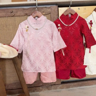 Sữa Kids Áo Dài 4ct Bé Trai & Gái Lụa Gấm Mềm Mịn, Phù hợp Tết Lễ Hội 7-15kg