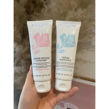 Sữa rửa mặt Creme‑Mousse Confort Radiance 125ml Chính hãng – Dưỡng ẩm, làm sáng da, giá 425.000₫ 2 Sữa rửa mặt Creme‑Mousse Confort Radiance 125ml Chính hãng – Dưỡng ẩm, làm sáng da, giá 425.000₫ 2
