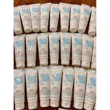 Sữa rửa mặt Creme‑Mousse Confort Radiance 125ml Chính hãng – Dưỡng ẩm, làm sáng da, giá 425.000₫