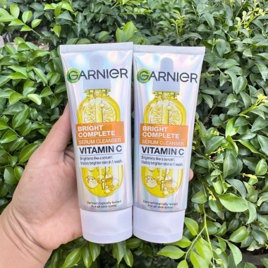 Sữa rửa mặt Garnier Light Brightening Whip Foam 100ml – Tạo bọt, dưỡng sáng da, 98.000₫ 8