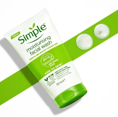 Sữa rửa mặt Simple Moisturising 150ml - Dưỡng ẩm, làm sạch sâu, chỉ 139.000đ 3