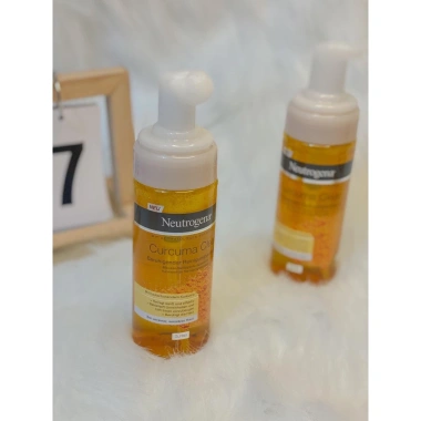 Sữa rửa mặt tạo bọt Neutrogena Nghệ Curcuma Clear 150ml - Da sạch sâu, giảm mụn, giá chỉ 215.000₫