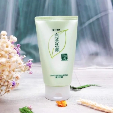 Sữa rửa mặt trà xanh Shirochasou Nhật Bản 120g - Làm sạch sâu, dưỡng da, giá chỉ 152.000₫