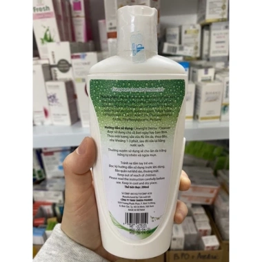 Sữa rửa mặt và tắm toàn thân CLEANIGHT 200ml - Ngừa mụn, da sáng, giá chỉ 180.000₫