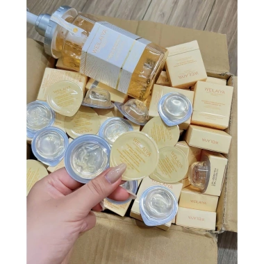 Sữa tắm cánh hoa Weilaiya minisize 9ml dùng thử - hương thơm nước hoa, mềm da, giá 15.000 VND 6 Sữa tắm cánh hoa Weilaiya minisize 9ml dùng thử - hương thơm nước hoa, mềm da, giá 15.000 VND 6