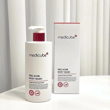 Sữa tắm Medicube Red Acne Body Wash 400ml - Trị mụn, giá ưu đãi 459.000₫
