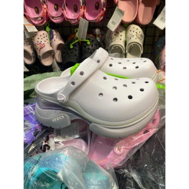 Sục Dép Nhựa Eva X Super Bae Đế Cao 6CM 8 Hình Gắn Ngẫu Nhiên, Giá 599.000 VND giảm từ 724.790 VND