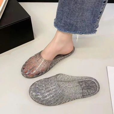 Sục Nhựa Nữ Trong Suốt Thoáng Khí êm Chân - Sục Lười Nhẹ Nhàng Thời Trang Cá Tính MSP 888 Giá 49k