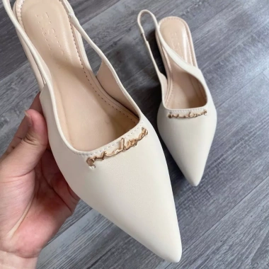 Sục Nữ Mũi Nhọn Chất Tuyết Nhung Đính Chữ Giày Búp Bê Quai Hậu Hở Mũi Sandal Bệt Giá 185k 5
