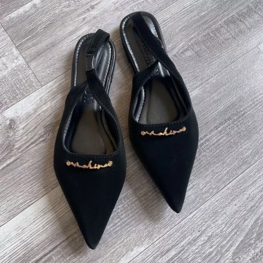 Sục Nữ Mũi Nhọn Chất Tuyết Nhung Đính Chữ Giày Búp Bê Quai Hậu Hở Mũi Sandal Bệt Giá 185k 7