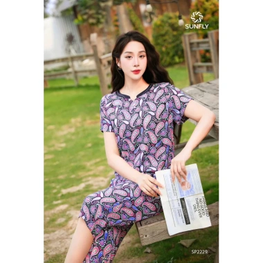 Sunfly Đồ bộ mặc nhà nữ lanh HT áo cộc quần ngố SP2.229 - Giá ưu đãi 287,100₫ Sunfly Đồ bộ mặc nhà nữ lanh HT áo cộc quần ngố SP2.229 - Giá ưu đãi 287,100₫