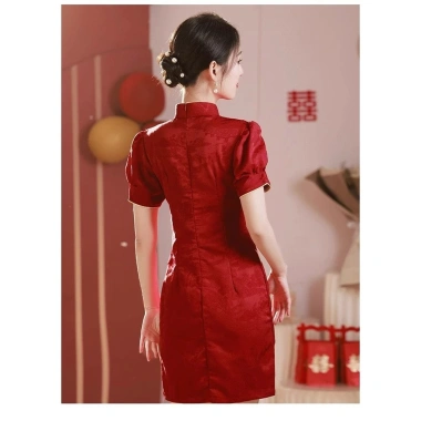 Sườn Xám Đỏ Thanh Lịch cho Bé Gái - Thiết Kế Trung Hoa Cải Tiến, Đồng Hành Mỗi Ngày 3