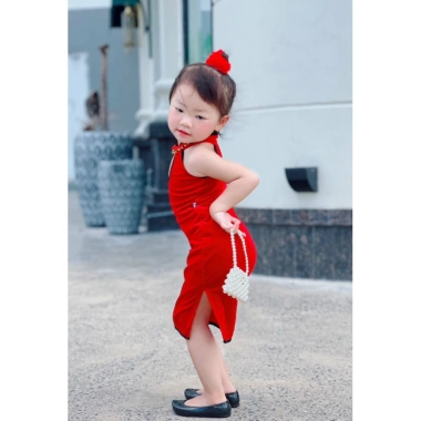 Sườn Xám Nhung cho Bé Gái - Đồ Truyền Thống Trung Thu Lễ Tết, Giá Siêu Ưu Đãi 99k 6 Sườn Xám Nhung cho Bé Gái - Đồ Truyền Thống Trung Thu Lễ Tết, Giá Siêu Ưu Đãi 99k 6