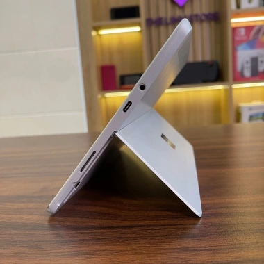 Surface Go 1 10 inch 1.800x1.200 - Intel 4.415Y, Giá 2.3M, Màn hình sắc nét