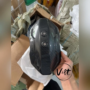 Tấm chắn bùn vân cacbon V3 thay thế - Gia chi 79.000 dong, chat luong, chong bun 2 Tấm chắn bùn vân cacbon V3 thay thế - Gia chi 79.000 dong, chat luong, chong bun 2