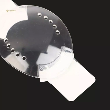 Tấm chắn mắt nhựa trong suốt tự dính 10 lỗ - Bảo vệ mắt sau phẫu thuật nhãn khoa, tránh va chạm, giá chỉ 41.800₫ 3 Tấm chắn mắt nhựa trong suốt tự dính 10 lỗ - Bảo vệ mắt sau phẫu thuật nhãn khoa, tránh va chạm, giá chỉ 41.800₫ 3