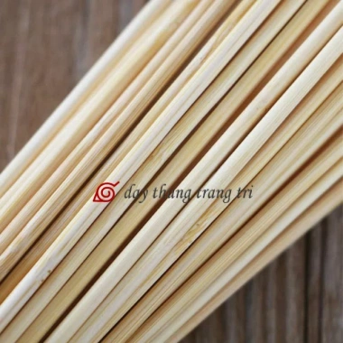 Tăm tre 1kg làm nhẵn, đường kính 1.8-5mm, dài 45-80cm, loại đẹp, giá chỉ 26.100₫ 2