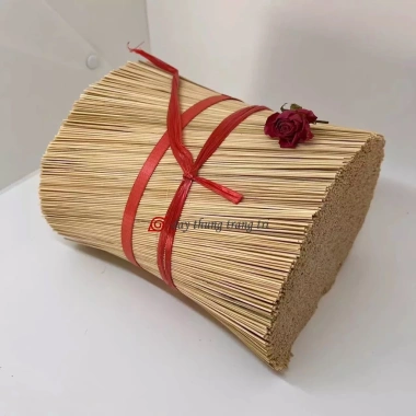 Tăm tre 1kg làm nhẵn, đường kính 1.8-5mm, dài 45-80cm, loại đẹp, giá chỉ 26.100₫ 5