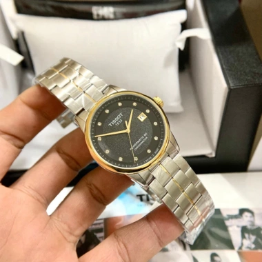 Tặng Hộp Đồng Hồ Nam Tiss0t Sapphire TA52 42mm Mặt Trơn Cơ Nhật – 2.419.000₫ 4 Tặng Hộp Đồng Hồ Nam Tiss0t Sapphire TA52 42mm Mặt Trơn Cơ Nhật – 2.419.000₫ 4
